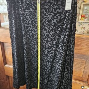 Talbots Elegant Black Patterned A-Line Skirt. 24 Inches In Length
